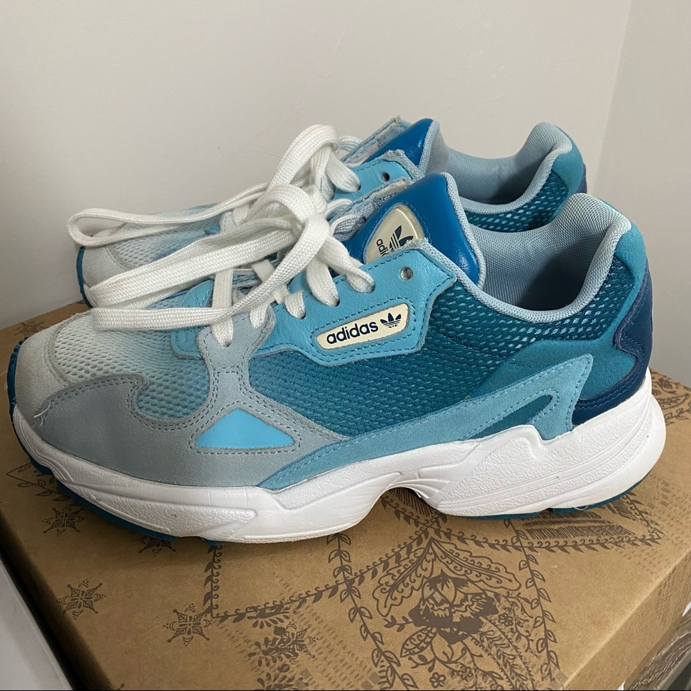 Adidas originals ombré falcon sneakers women’s size 8